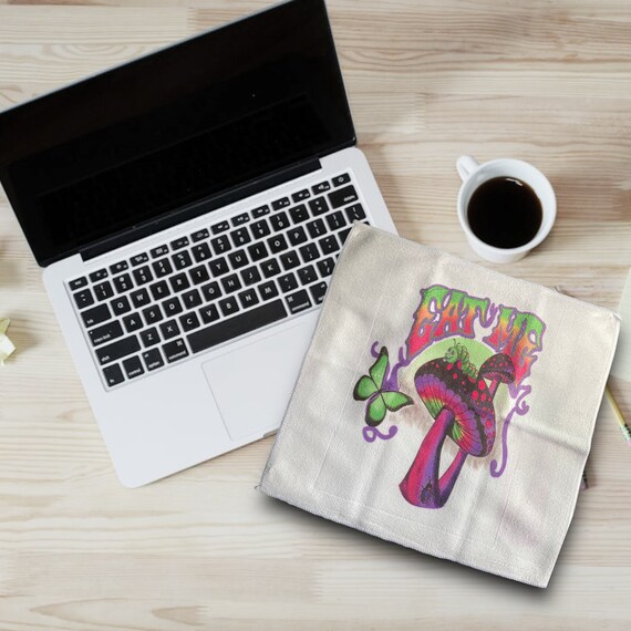 Alice Eat Me Mushroom soft Microfiber Towel - Twisted Wonderland - Computer Screen, Glass cleaning cloth - Kitchen, Bar Rag - Trippy Hippie