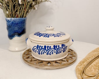 Red Wing Pottery Covered Casserole Dish Royal Blue Swirl design, ceramic, baking, dish,