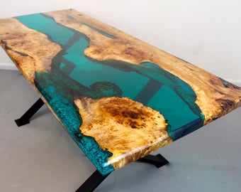 River dining table