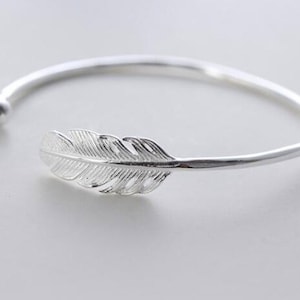 Simple Feather Bangle Bracelet. Adjustable Bangle Bracelet. Silver Feather Bracelet. Feather Bangle. Valentine Gift For Her