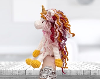 Doudou licorne arc en ciel au crochet | peluche licorne | cadeau de naissance fille garçon | cadeau bébé amigurumi | écologique