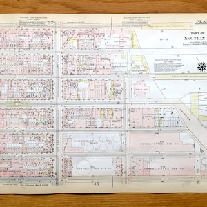 Ancienne carte de Manhattan, New York tirée du Manhattan Land Book de Bromley de 1925 - Chelsea, Gramercy Park, Peter Cooper Village, Kips Bay Bellevue NY