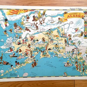 Mapa antiguo del estado de Alaska de 1935 de Our Gay Geography de Ruth Taylor: Anchorage, Juneau, Fairbanks, Eagle River, Islas Aleutianas, Canadá AK