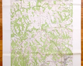 Könnte beinhalten: Eine alte topografische Karte der Gegend von Hanover, Pennsylvania. Die Karte zeigt Straßen, Flüsse und andere geografische Merkmale. Die Karte ist auf Papier gedruckt und hat ein grün-braunes Farbschema.