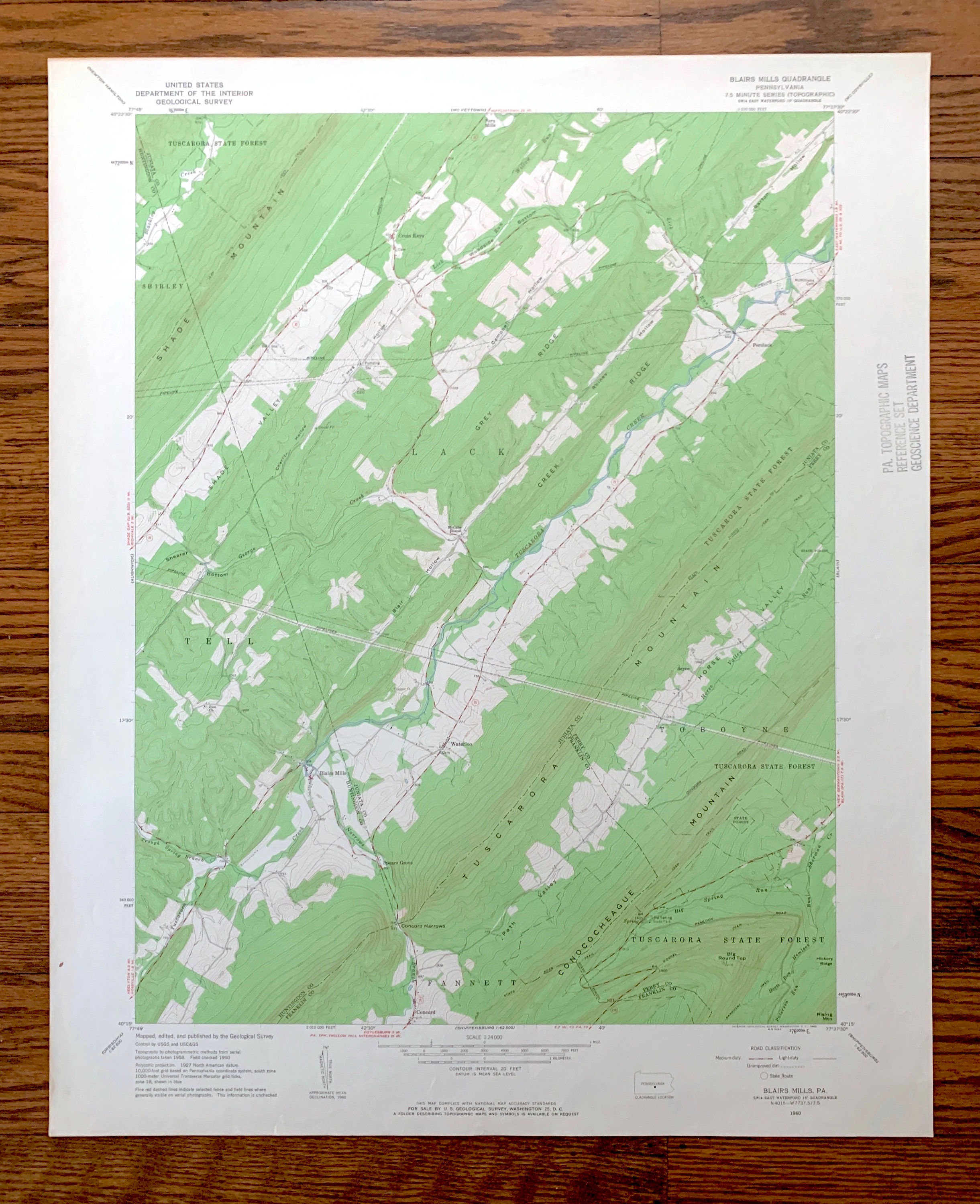 A 'Friends' script that was found in the trash is auctioned for $28,000 |  Culture | EL PAÍS English, image size:2441x3000