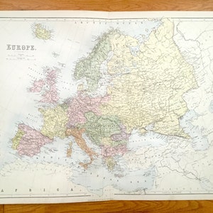 Antique 1888 Europe Map from A & C Black es World Atlas – England, Frankreich, Russland, Deutschland, Schweiz, Dublin, Stockholm, Madrid, Istanbul