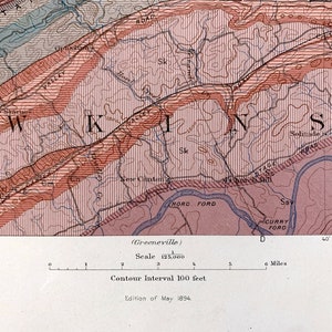 Puede incluir: Un mapa vintage del &aacute;rea de Greeneville en Tennessee, con l&iacute;neas de contorno y caracter&iacute;sticas del r&iacute;o. El mapa est&aacute; fechado en mayo de 1894 y tiene una escala de 1:125.000. El intervalo de contorno es de 100 pies.