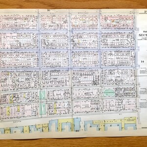 Antique Manhattan, New York Mappa dal Manhattan Land Book di Bromley del 1925 - Lower East Side, Two Bridges, Laguardia & Corlears Hook Houses NYC