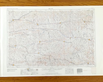 Puede incluir: Un mapa topográfico detallado del área de Beloit, con una red de carreteras, ríos y curvas de nivel. El mapa está impreso en una hoja de papel blanca e incluye el texto "BELOIT" en la parte superior.