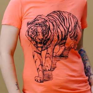 TIGER T-SHIRT 2, women&#39;s t-shirt, Fauna Shirts, Slim Feminine Fit
