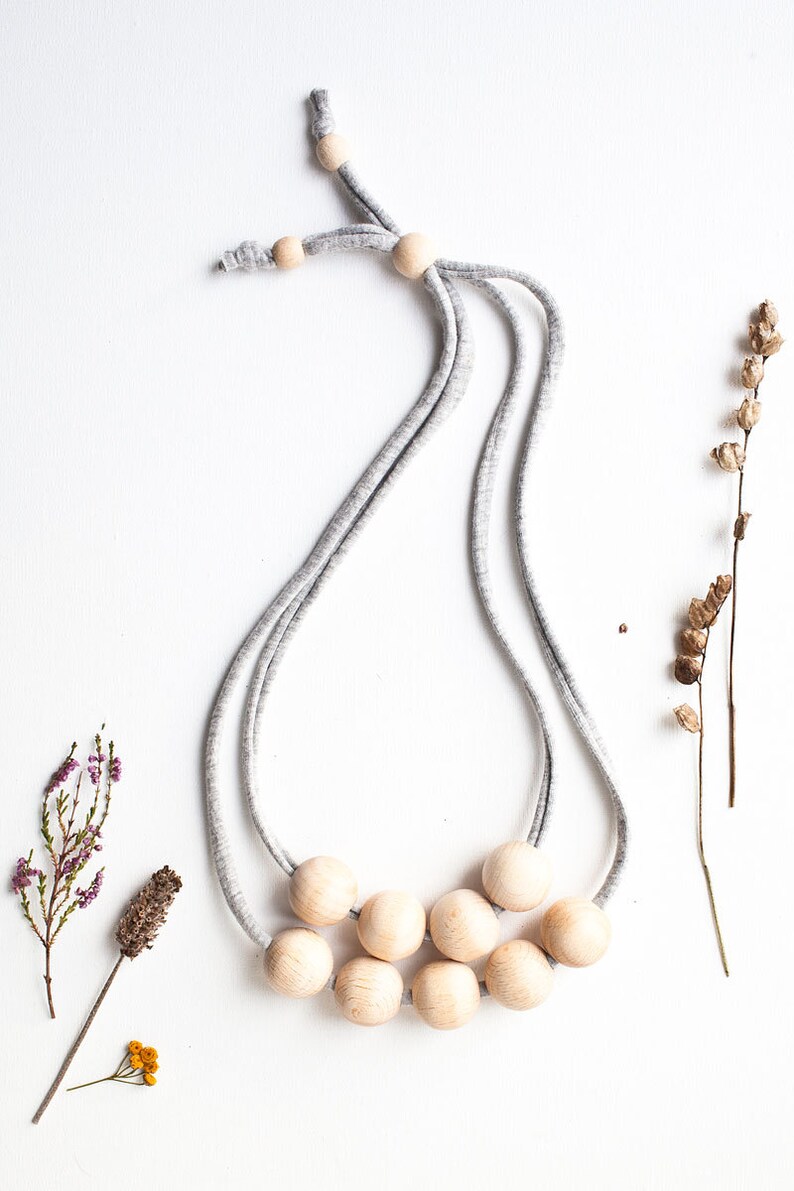 organic wooden teething necklace