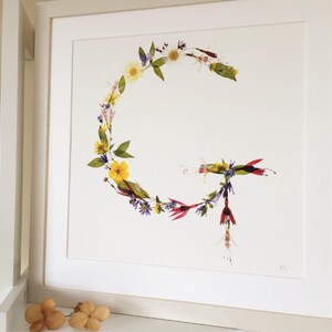 Letra de flor silvestre prensada Impresión G giclée