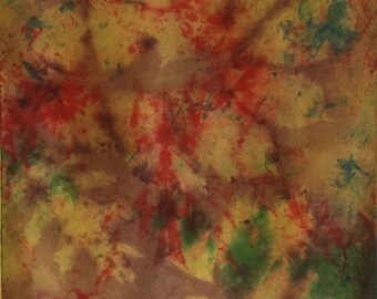 Könnte beinhalten: Abstrakte Aquarellmalerei mit braunem Hintergrund und Spritzern von roter, gelber und grüner Farbe.