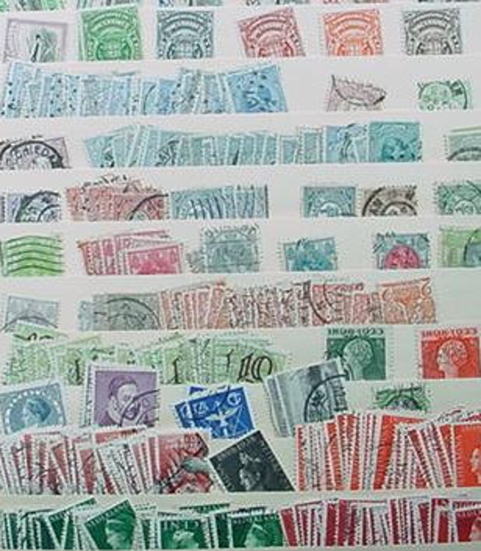 POSTAGE STAMPS Used Various Colors and Topics From Old Collections Qty