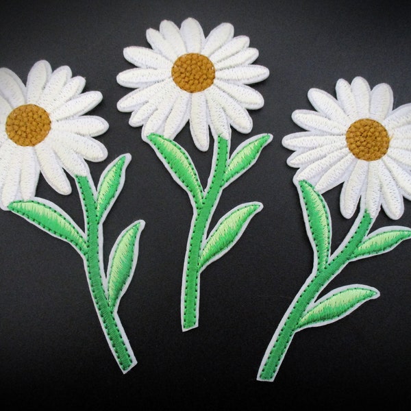 Daisy Patch | Embroidered Iron On Patch for Girls | White Daisy Flower Patches for Jeans Jackets Backpacks Hats | Large 4 inches | Applique