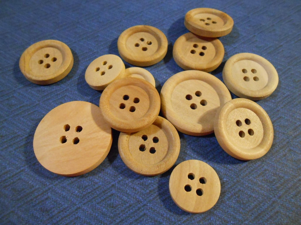 Wide Rim Natural Button 50 Natural Wood Buttons: Round With Rim, Mixed Sizes (15mm, 20mm, 25mm ...