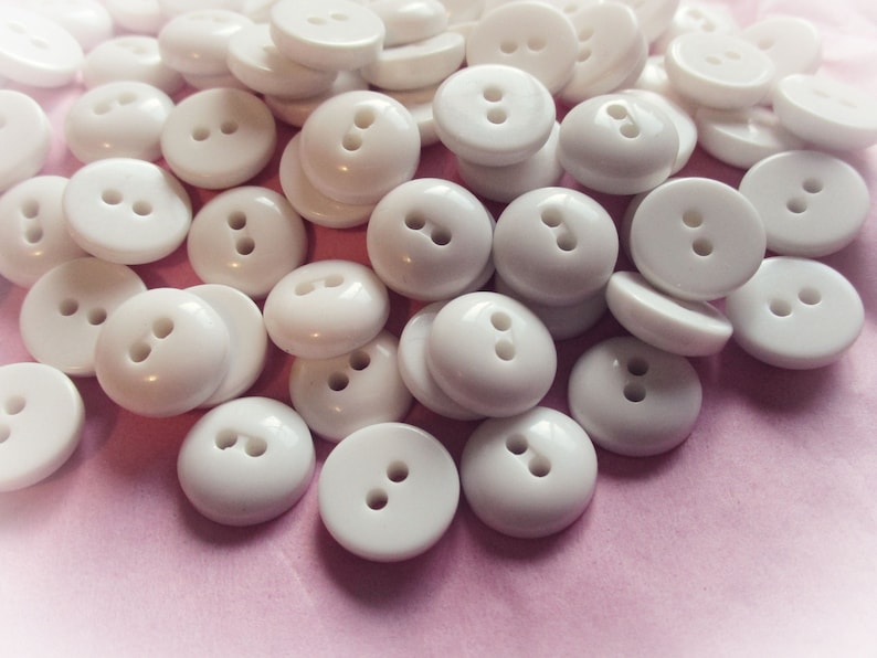 Button Art Crafts Sewing Doll Clothes Baby Clothes Shirt Buttons Knitting Crochet Gift Wrap Hair Bows 12 inch Buttons 20 White Buttons