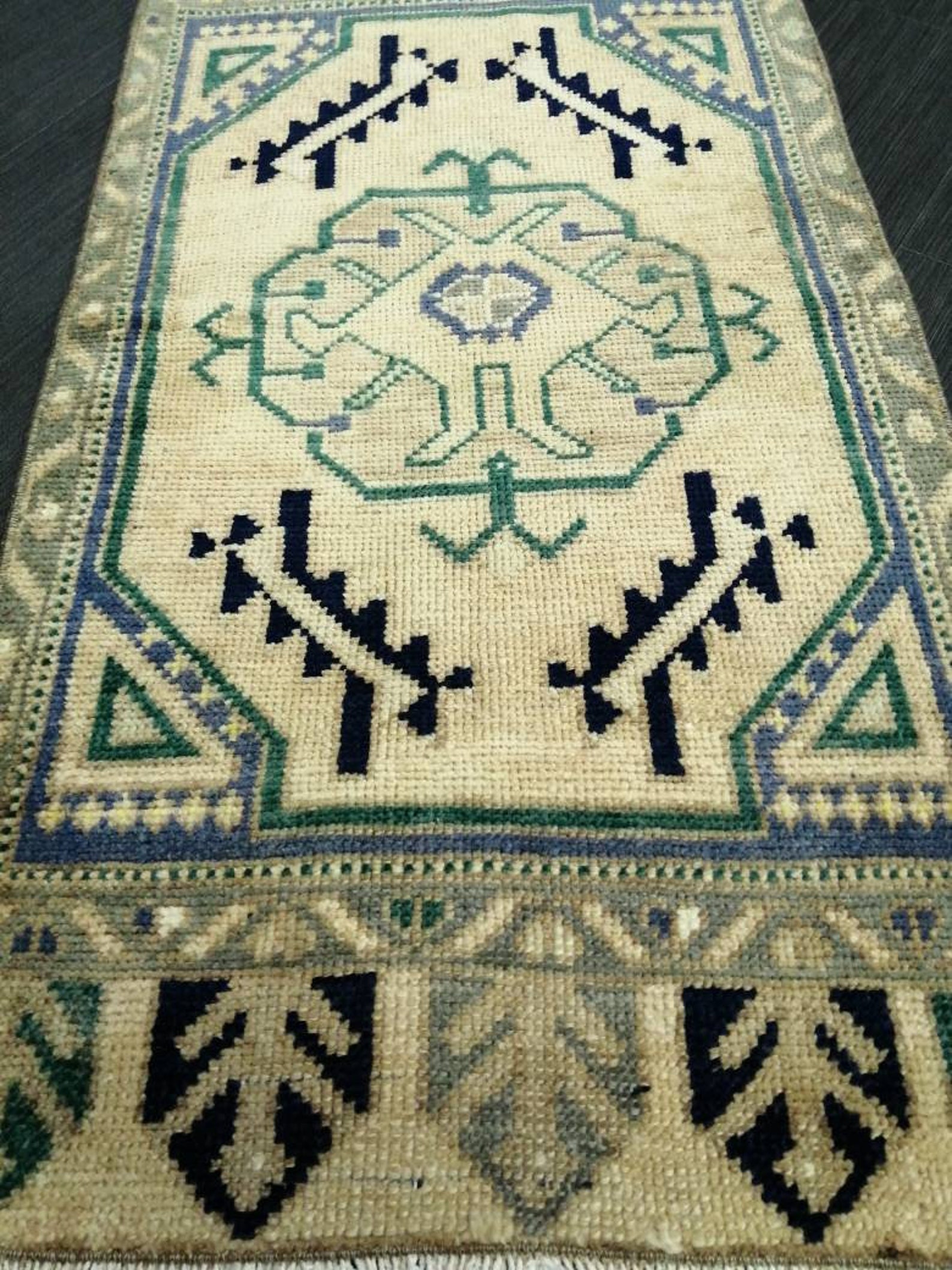 Vintage Turkish Rug Mini Rug Small Area Rug Pink Turkish Rug Oushak Rug ...