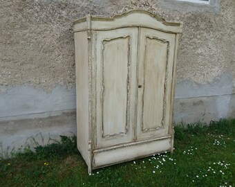 Shabby Chic Kleiderschrank weiss braun patiniert Schrank aus Holz Spätbiedermeier um 1870 Landhaus Rarität selten antik Kasten Wäscheschrank