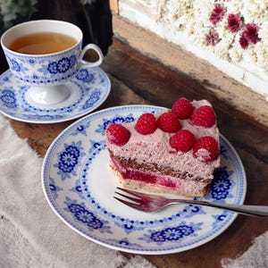 Vintage GDR Porcelain Set with Floral Pattern – Unique Cup, Saucer & Plate, Pure Nostalgia, High-Quality, Timelessly Elegant