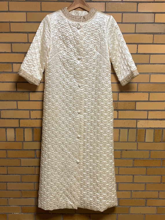 Lisanne Distinctive Loungewear Quilted Robe Vintag