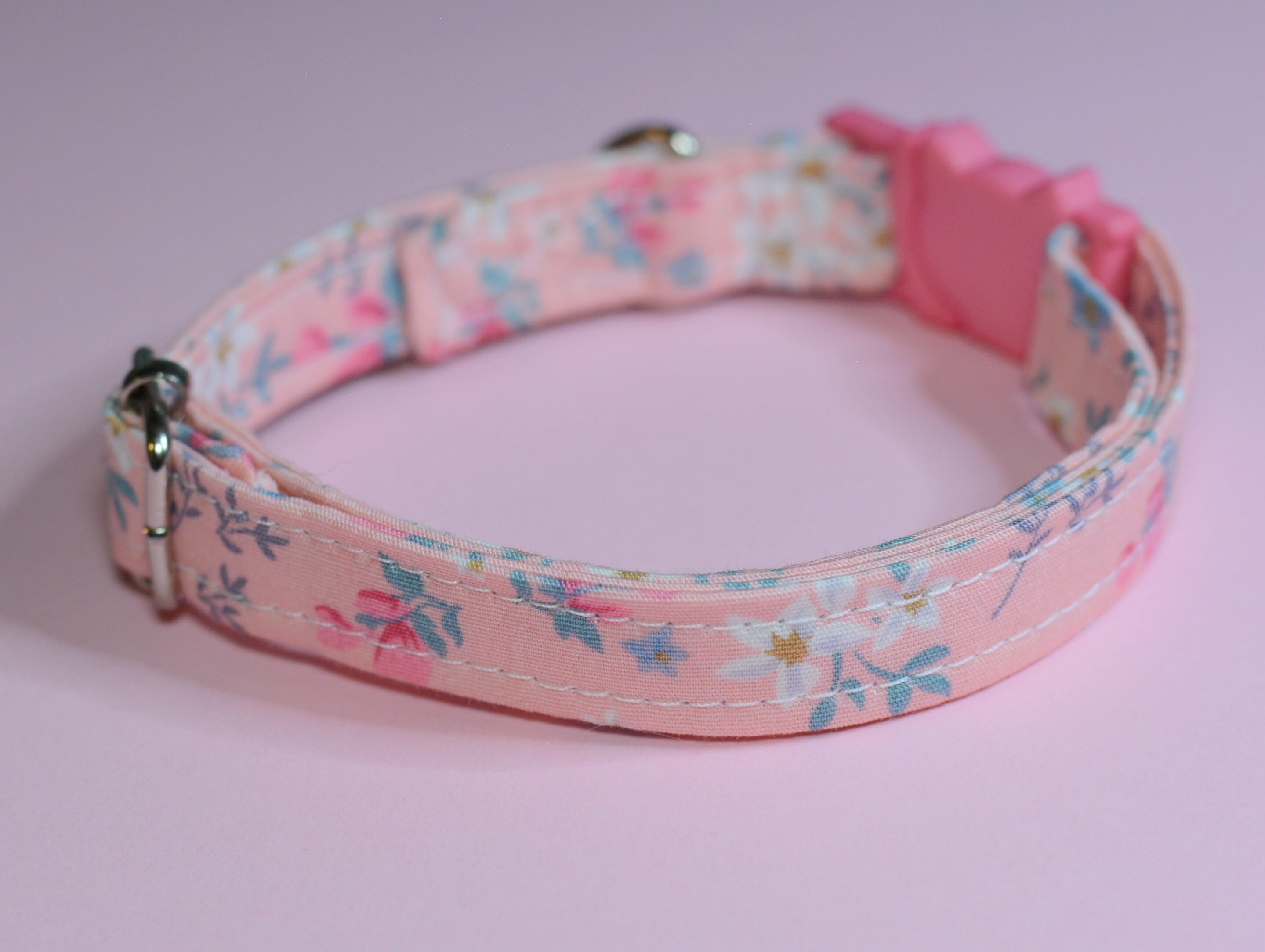 peach kitten collar