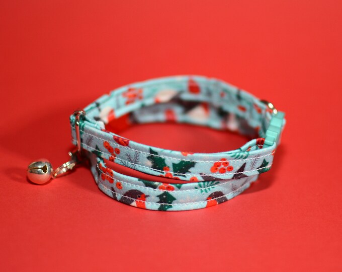 Featured listing image: Cat collar 'Holly' (breakaway) / Christmas winter cat collar with bell, kitten collar, winter cat collar, Crafts4Cats
