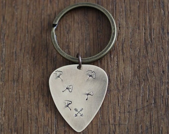 Guitar pick key ring stamped / Love you / with heart