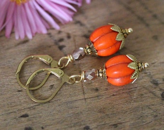 vintage earrings / cucurbita / golden