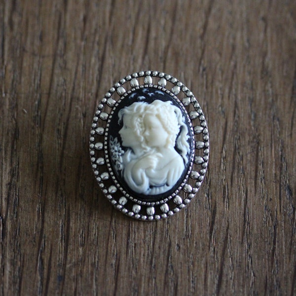 victorianische Brosche mit Cameo /Liebste Schwester/