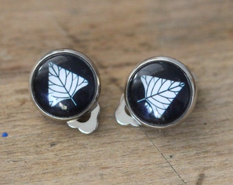 pretty clip-on earrings made of glass and metal 12 mm in size