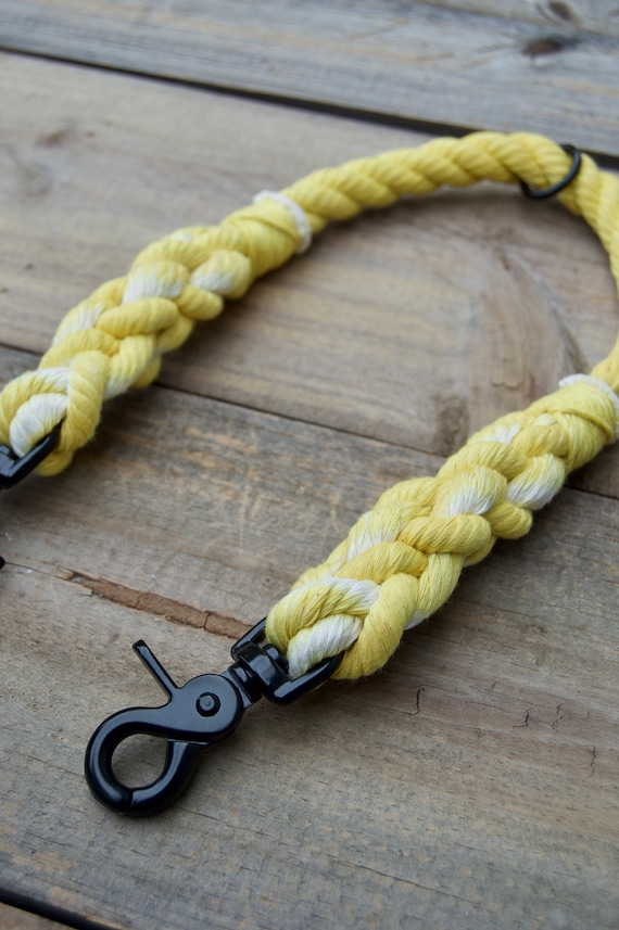 Pull strap store service dog