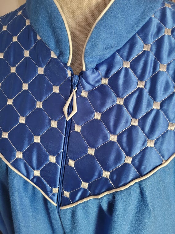 Vintage blue 70s housedress by Castle Harbor, dia… - image 4