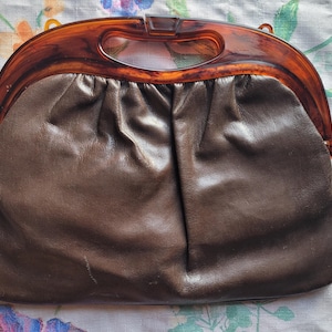 Vintage faux leather handbag with tortoise Lucite handle, brown bag, purse, 1960s