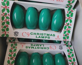 Vintage Northern Lights Outdoor Christmas Lamps, Green Replacement Bulbs, C9 120 volts 7w