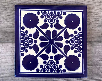 6" Blue and Off-White "Damasco" Mexican Tile Trivet