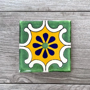 Dessous de verre en tuile mexicaine verte « Gerbera » Talavera
