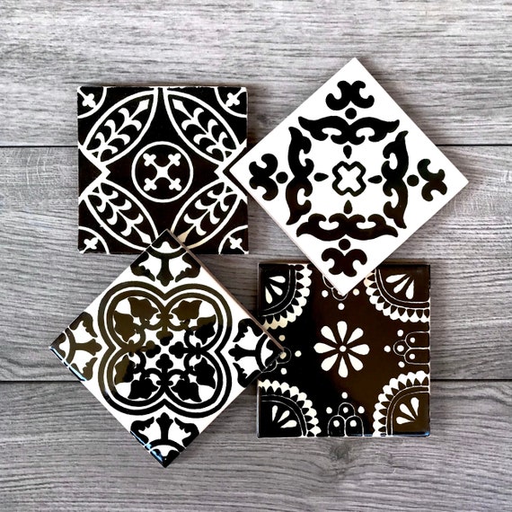 Black & White Triangles Coasters (set of 4)