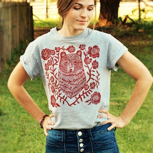 Red "BearFlower" T-shirt - Block Printed - Linocut Design - Hippie - Bohemian - Rustic Apparel - Hiking - Woodland Style Clothing