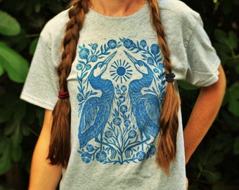 Two Herons Block Printed Shirt - Gray Gildan Unisex Shirt - Boho Hippie Apparel - Folk Art Shirt - Heron Flower Shirt