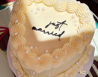 Wedding Cake Acrylic Charm