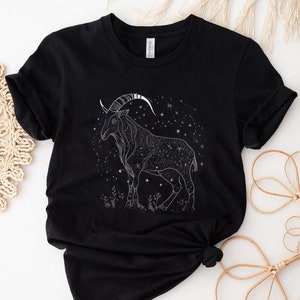 Capricorn Horoscope Shirt, Gift for Capricorn Zodiac Sign Shirt, Capricorn Shirt, Prefect Gift for Birthday, Capricorn Black Cotton T-Shirt