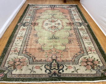 Tappeto turco vintage in lana, kilim anatolico verde, 2,05 x 2,88 m.