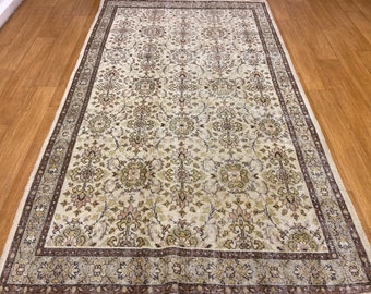 Turkish rug,vintage rug, 5.4x8.9 ft ,living room rug,hand knott rug,kilim rug,boho decor,wool carpet,floral rug,anatolian rug,floor rug