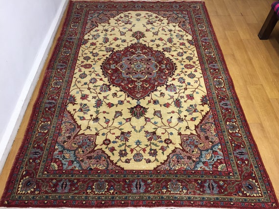 ヴィンテージトルコラグ　赤とクリーム色 ヴィンテージトルコラグ 赤とクリーム色