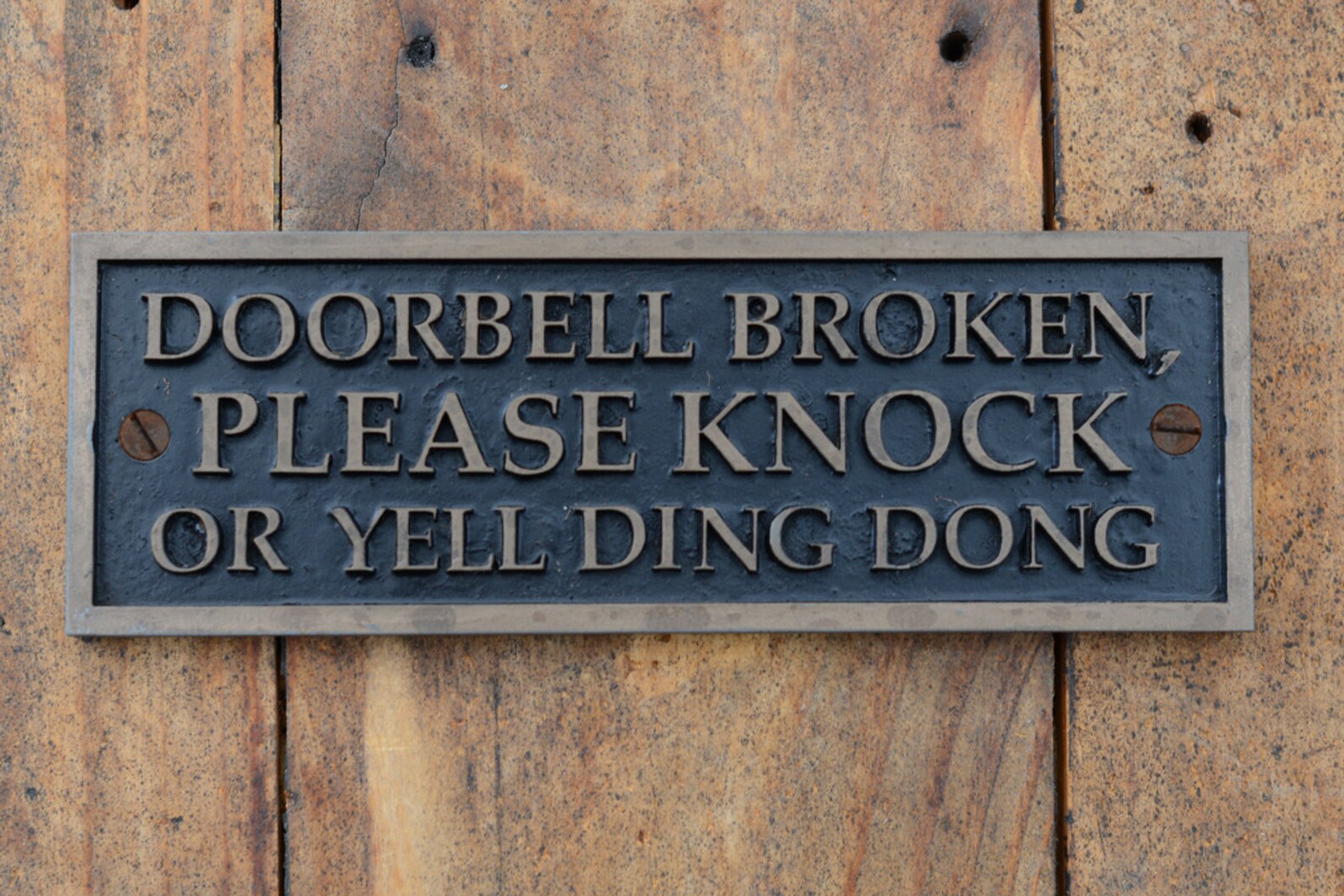DOORBELL BROKEN Please Knock or Yell Ding Dong. Funny Door | Etsy
