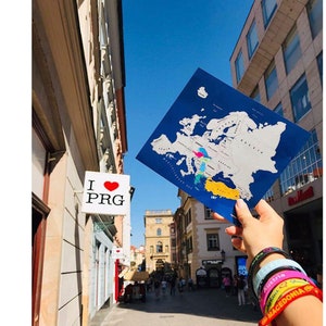 Carte de l'Europe à gratter - Tracker de voyage avec options magnétique et classique - Cadeau parfait pour les voyageurs - 20 x 18 cm avec étui