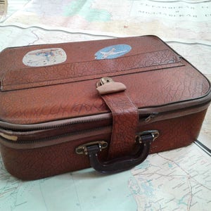 Vintage suitcase Travel case distressed Retro luggage Medium size Soft Decorative brown faux leather weekender Photo Stage Props mid century