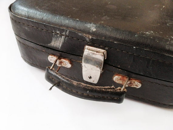 Small antique suitcase Old black leatherette bag … - image 8