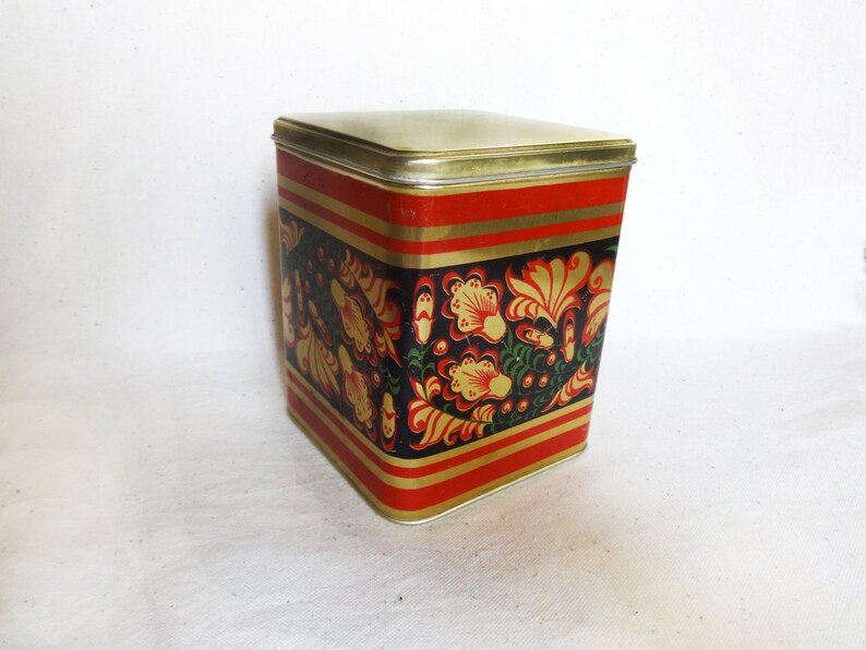 Big Tin Box With Lid Vintage Kitchen Metal Can Container Red Etsy